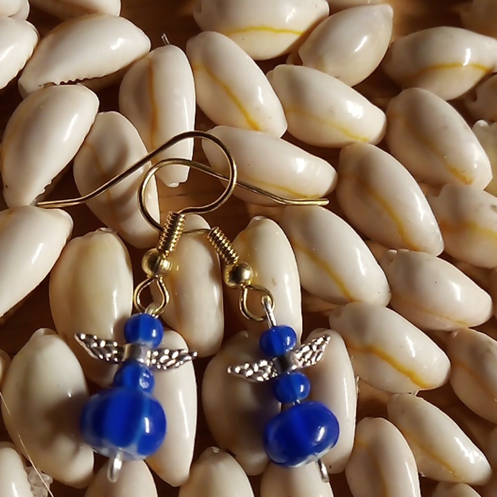 Bargain emporiums hand made elegant artisan Alaskan jewelry